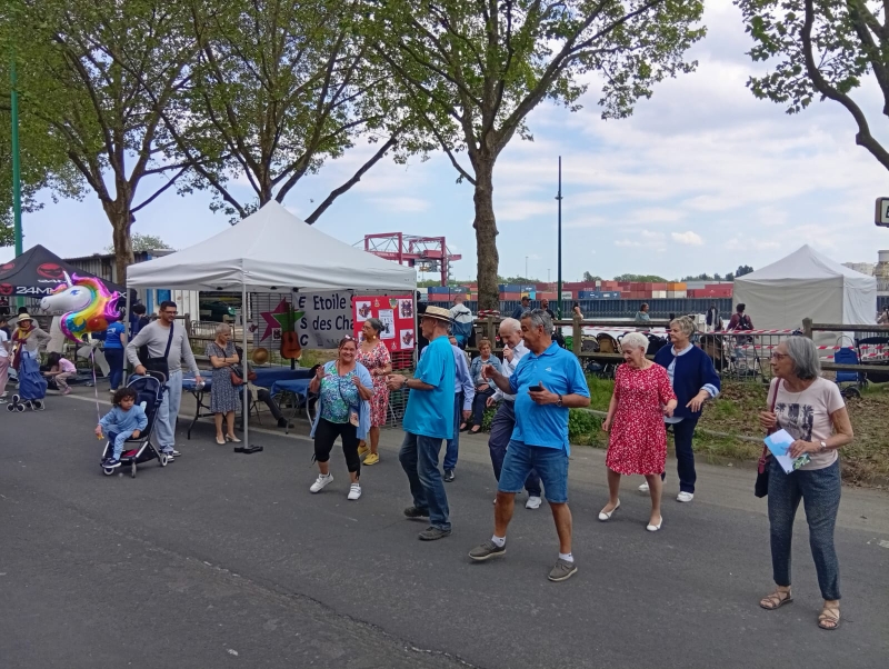Fête des Berges - danse de société